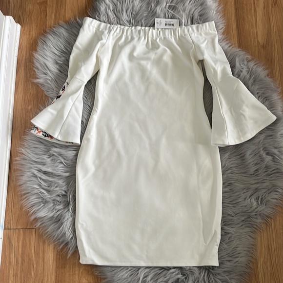 Sugarlips Mini Embroidered white dress - Picture 4 of 8